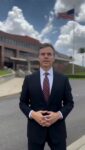 John Barrett: Embajada de EEUU contrata talento venezolano para impulsar el crecimiento económico

El encargado de negocios de Estados Unidos en Venezuela, John Barrett, informó que la embajada estadounidense está contratando talento humano venezolano como parte de una estrategia orientada a contribuir con el crecimiento económico del país.

A través de declaraciones públicas, Barrett destacó el potencial y la capacidad profesional de los venezolanos, señalando que la incorporación de personal local busca fortalecer las operaciones diplomáticas y generar oportunidades de empleo en medio de la compleja situación económica que atraviesa Venezuela.

El diplomático reiteró además el compromiso de Estados Unidos con el pueblo venezolano y aseguró que continuarán impulsando iniciativas enfocadas en el desarrollo y la cooperación.