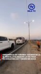 Vecinos de La Blanquilla bloquean la vía tras 48 horas sin luz y meses sin agua

 Lo que comenzó como un reclamo por la falta de agua se ha transformado en un grito de auxilio generalizado. Habitantes del sector La Blanquilla mantienen cerrada la vía principal del municipio Tubores, denunciando que, además de la sequía, suman ya 48 horas consecutivas sin servicio eléctrico.

La protesta, que mantiene el tránsito paralizado desde hace más de dos horas, refleja el agotamiento de una comunidad que se siente "en el olvido". Los vecinos aseguran que la falta de luz no solo afecta la calidad de vida, sino que ha provocado la pérdida de los pocos alimentos refrigerados que conservaban.

"Estamos a oscuras y secos. No podemos cocinar, los niños no pueden dormir por el calor y ahora se nos daña la comida. De aquí no nos movemos hasta que llegue una cuadrilla de Corpoelec y nos den fecha para el agua", sentenció una residente afectada.

El cierre ha generado largas colas de vehículos pesados y particulares que intentan conectar con el resto de la isla.

#Islatv #7May #LaBlanquilla #48HorasSinLuz #MesesSinAgua