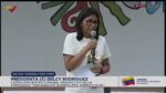 Presidenta (E) de la República Bolivariana de Venezuela Delcy Rodríguez agradeció a los más de 41 mil jóvenes registrados en el portal renacevenezuela.gob.ve, convocando a profesionales y emprendedores dentro y fuera del país, a sumar esfuerzos por la Patria y garantizar el futuro de las familias y adultos mayores. 

Subrayó que es la hora de hacer justicia y reducir desigualdades sociales, manteniendo en alto la bandera de Angostura como símbolo de igualdad y justicia. 

Asimismo, llamó a las madres de la Patria a que eleven sus oraciones por una Venezuela libre de sanciones y en paz en esta segunda etapa de la Gran Peregrinación Nacional.

🎥@vtv_canal8