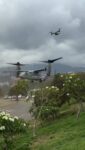 Embajada de EE. UU. ejecuta ejercicios de respuesta militar en Caracas bajo un plan de tres fases

 Este sábado 23 de mayo, la Embajada de Estados Unidos en Venezuela informó el inicio de una serie de ejercicios de respuesta militar en la ciudad de Caracas, con el objetivo de evaluar y garantizar la operatividad de sus cuerpos de seguridad en el país.

De acuerdo con un comunicado emitido por el gobierno norteamericano a través de su cuenta oficial de Instagram, estas maniobras forman parte de los protocolos estándar globales de la nación norteamericana para mantener la preparación de sus misiones diplomáticas.

"Garantizar la capacidad de respuesta rápida del ejército es un componente clave de la preparación de la misión, tanto aquí en Venezuela como en todo el mundo. Seguimos avanzando en el plan de tres fases del presidente Donald Trump para Venezuela", señaló la publicación de la delegación estadounidense.

Por su parte, el Ejecutivo liderado por Delcy Rodríguez había anunciado previamente la autorización formal para el desarrollo de esta actividad. Como parte del despliegue, se tiene previsto el sobrevuelo de aeronaves militares y de resguardo en el espacio aéreo de la capital venezolana.

Las autoridades instan a la población civil a mantener la calma ante el movimiento de unidades y el incremento de la actividad aérea en la zona metropolitana durante la jornada de este sábado.

Con información de:  @usembassyve
