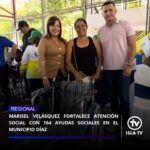 Marisel velásquez fortalece atención social con 164 ayudas sociales en el municipio Díaz 

La gobernadora @marisel_velasquez en compañía del alcalde @kendygraterol lideró una significativa jornada de atención social en el municipio Díaz, este miércoles 17 de junio, en la cancha de usos múltiples Douglas Millán de San Juan Bautista.

La solidaria acción comprende 164 ayudas sociales y económicas que fueron gestionadas a través de la Dirección de Protección Social de la Gobernación, a cargo de Sor Velásquez, y en articulación con el sistema 1x10 del Buen Gobierno, coordinado en la entidad por Gilmary Sánchez, y el Instituto de Beneficencia Pública y Asistencia Social, @ineben.ne  ente adscrito al Ejecutivo regional, presidido por Juan Bautista Suniaga. 

Entre los aportes entregados destacan sillas de ruedas, bastones, muletas, dotación de medicamentos esenciales, recursos destinados a la realización de exámenes médicos y tratamientos de alto costo, por un monto superior a 54 millones de bolívares.

Durante el encuentro, la Gobernadora enfatizó la importancia del trabajo unificado para lograr la eficiencia en la gestión pública. "Estamos trabajando en un solo equipo. Siempre lo he dicho: solo en unidad y organización siempre tendremos éxito", aseveró la mandataria insular, al tiempo que reafirmó su compromiso histórico y de arraigo con los habitantes del municipio que la vio nacer y crecer.

Por otro lado, la máxima autoridad regional anunció que este viernes 19 de junio se llevará a cabo la inauguración de la Casa de la Cultura Pbro Silvano Marcano Maraver, un espacio recuperado para el desarrollo del talento, la danza y el sano esparcimiento de los niños, jóvenes y adultos mayores del municipio.

#18Jun