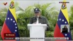 🚨 BALANCE OFICIAL: CIFRAS Y AVANCES TRAS LA CONTINGENCIA SÍSMICA
El presidente de la Asamblea Nacional, Jorge Rodríguez, ofreció un balance actualizado y oficial sobre la contingencia sísmica principal que ha afectado al territorio, detallando el alcance de los daños estructurales, humanos y el estado de los servicios públicos.

⚡ Restablecimiento energético: El servicio eléctrico en el estado La Guaira se ha recuperado en un 90% tras las labores de emergencia.

📉 Víctimas y lesionados: Se confirman 1.719 personas fallecidas y 5.034 heridos bajo atención médica.

🏠 Familias damnificadas: Un total de 15.866 personas han perdido su vivienda, registrándose 22.619 personas afectadas en total.

🏢 Daños a infraestructuras: Se reportan 855 edificios con daños estructurales significativos; de ellos, 189 sufrieron un colapso total y 666 presentan colapso parcial.

Hacemos un llamado a la colectividad a mantener la calma, informarse únicamente a través de canales oficiales y mantenerse atentos a los reportes sobre centros de acopio y redes de apoyo a los damnificados.

#ReporteOficial #ContingenciaSismica #LaGuaira #Venezuela #InformacionAlMomento ServicioPublico