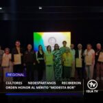 Cultores neoespartanos recibieron Orden Honor al Mérito “Modesta Bor"

Con motivo del centenario del nacimiento de la ilustre músico y compositora margariteña, Modesta Bor, la @gobiernobne que lidera @marisel_velasquez entregó la Orden Honor al Mérito que lleva su nombre, en su única clase, a destacados músicos neoespartanos por su trayectoria y legado en la cultura regional.

El acto efectuado la tarde del lunes 15 de junio en el Centro de Artes Omar Carreño, ubicado en La Asunción, municipio Arismendi, organizado por el Instituto Autónomo para el Desarrollo Cultural del estado @iadecebne  que preside @celmaryvelasquez  contó con la presencia de la presidenta del Consejo Legislativo, Jennifer Gil, el alcalde del municipio Marcano, Yul Armas, el director del Gabinete de Cultura, Óscar Lloreda, además de destacadas figuras del ámbito cultural neoespartano.

La presidenta del Iadecebne, manifestó que la celebración de este centenario se desarrollará durante todo el año con una amplia agenda cultural y pedagógica, lo que demuestra el compromiso de impulsar las raíces insulares mediante la difusión de las piezas artísticas de Modesta Bor con el propósito de honrar la memoria de una de las compositoras más prolíficas de Venezuela, quien nació en la ciudad de Juan Griego en 1926.

Entre los condecorados con la Orden Honor al Mérito “Modesta Bor” en su única clase, se encuentran Celmary Velásquez, José Jesús Gómez, Carmen Amanda Soriano, Ecberht Lucena, María Salazar de Rojas, Roki Viscuña, Lucienne Sanabria, Librada Marcano, Julio César Villarroel y Robert Natera.

Lucienne Sanabria expresó su admiración por esta reconocida maestra que con humildad y sabiduría dejó en alto al estado y al municipio Gaspar Marcano.

El maestro Alberto Beto Valderrama también señaló que como alumno que fue de Modesta Bor y margariteño se siente orgulloso por las grandezas que hizo esta compositora. “Ella entregó su corazón a vivir la interpretación de la música y a sentirla, porque amaba lo que hacía y lo reflejaba en en cada uno de sus actos”, agregó.

Por su parte Amanda Soriano, oradora de orden en este acto, comentó que “recordamos a una maestra que rompió barreras.