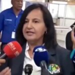 La dirigente opositora Dinorah Figuera finalmente regresó a Venezuela luego de permanecer durante 8 años en el exilio.

Figuera llegó al país por el aeropuerto de Maiquetía,la tarde de este jueves en un vuelo de American Airlines.

Al conversar con los periodistas confirmó que sostendrá reuniones “institucionales”, primero con el encargado de negocios de la embajada de EE.UU. en Caracas John Barrett y luego con el presidente de la AN, Jorge Rodríguez.

 @impactove